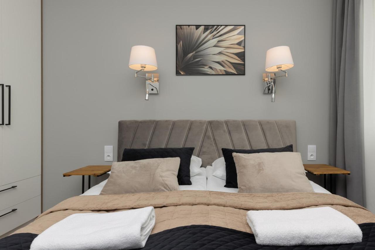 Stunning Family Apartment Ursynow With Parking & Balcony By Noclegi Renters Warszawa Eksteriør bilde